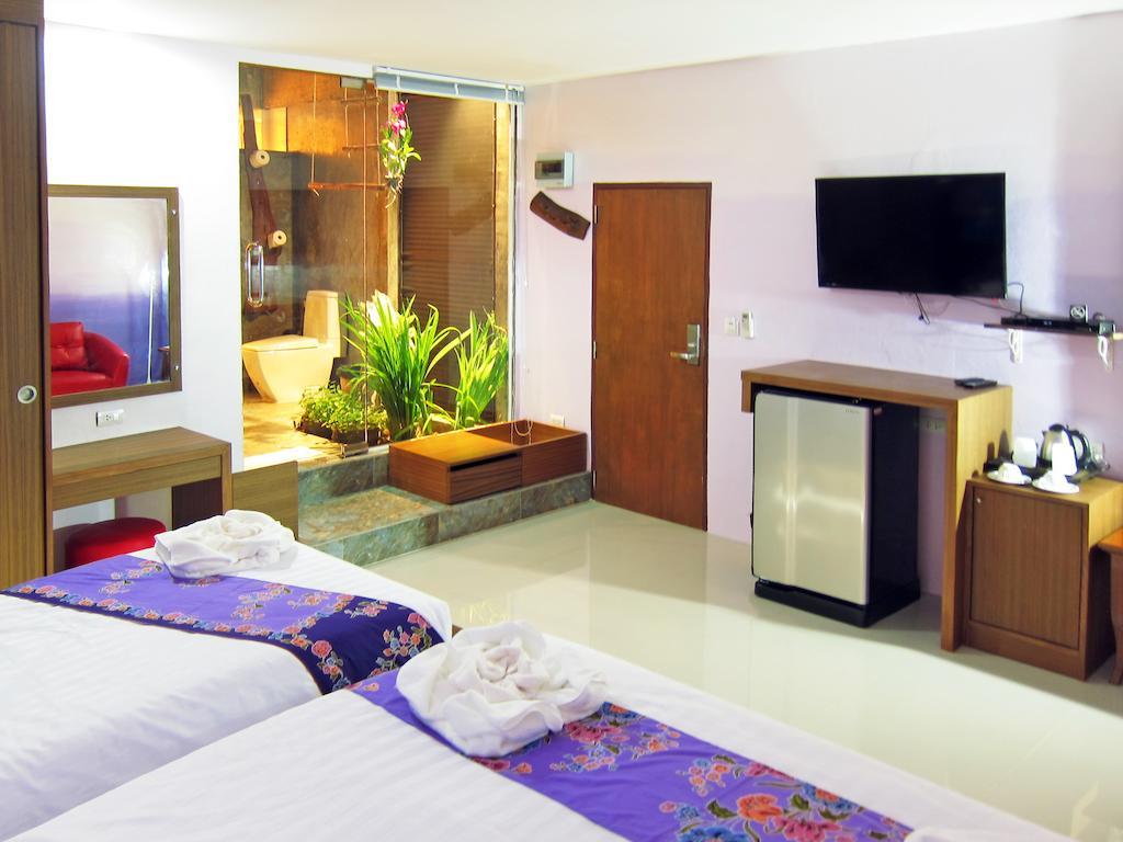 Forest Bungalows & Mama'S Restaurant Chalong Quarto foto